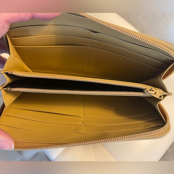 PRADA Smooth Leather Zippy Wallet - Picture 8 of 10